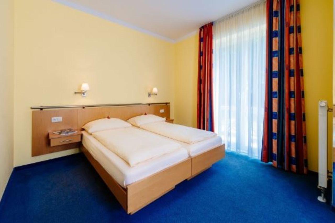 Hotel Graf Lehndorff Zur Messe Munich Exterior photo